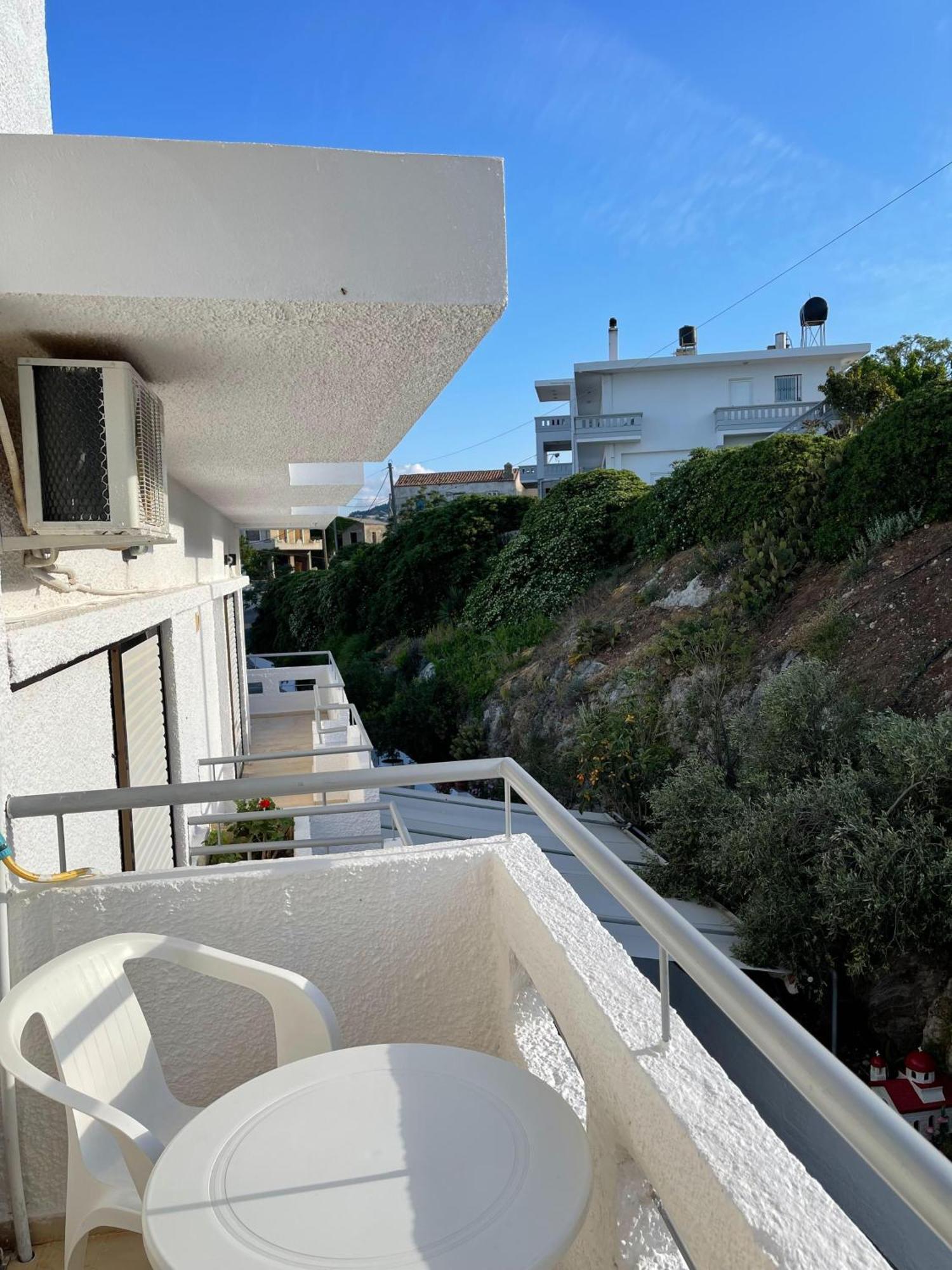 Aeolos Apartments 科林瓦里奥 外观 照片