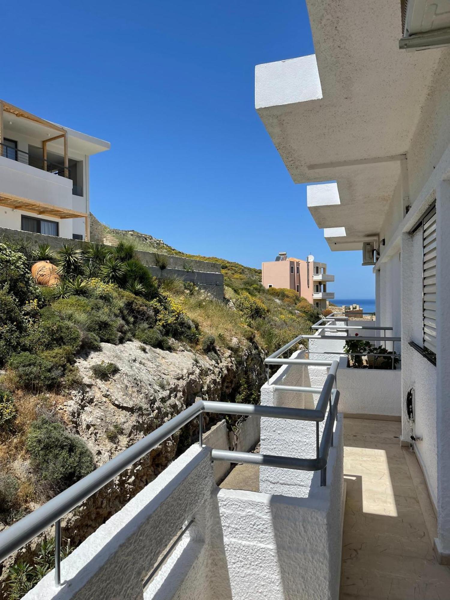 Aeolos Apartments 科林瓦里奥 外观 照片