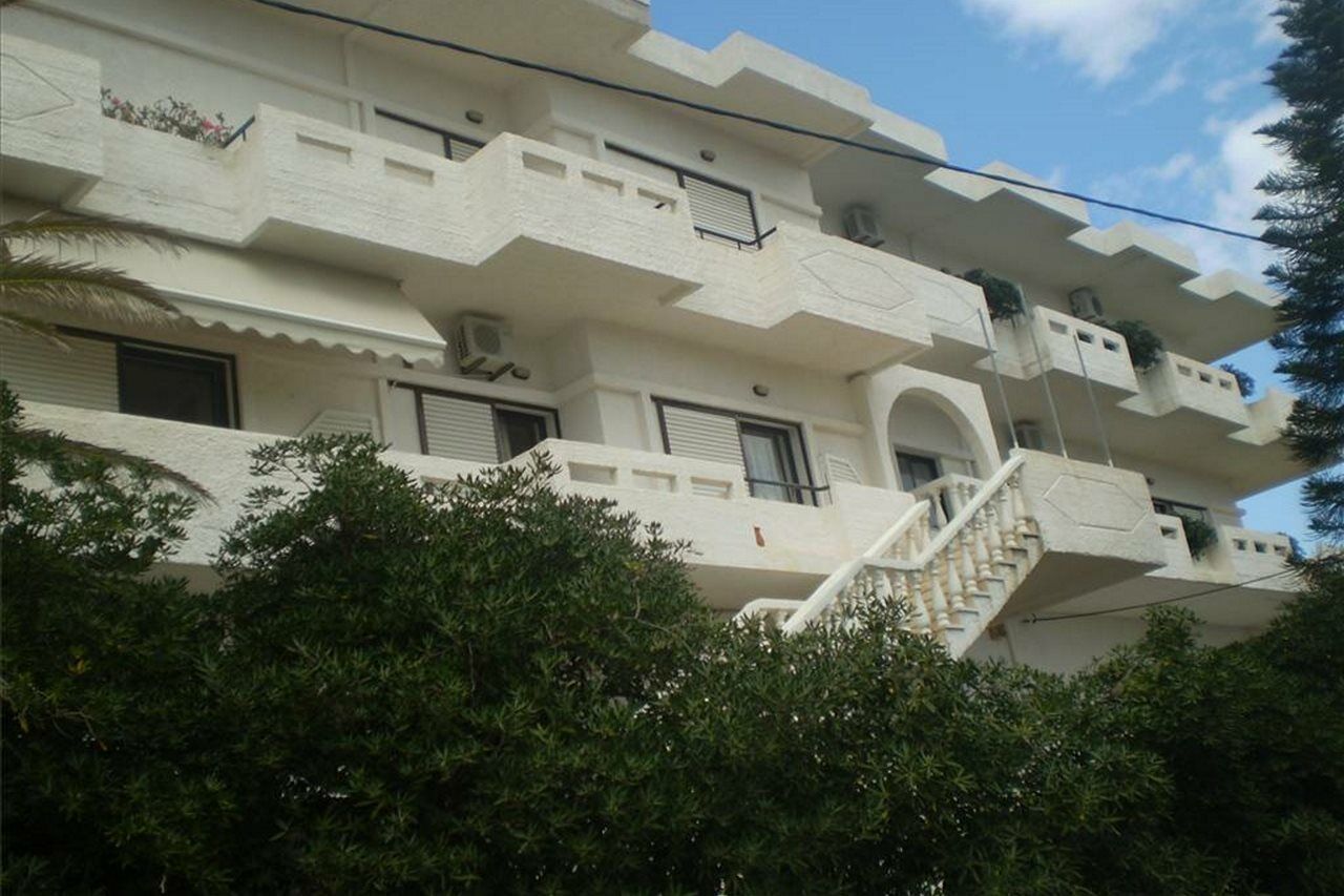 Aeolos Apartments 科林瓦里奥 外观 照片