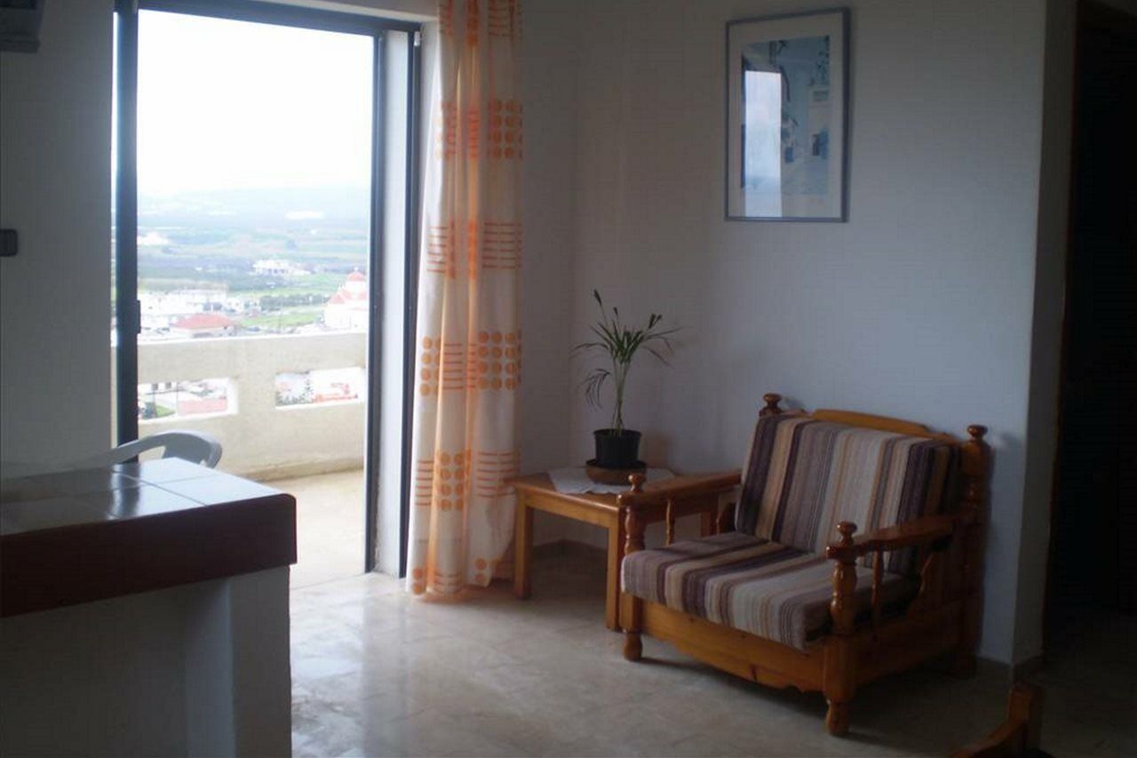 Aeolos Apartments 科林瓦里奥 外观 照片